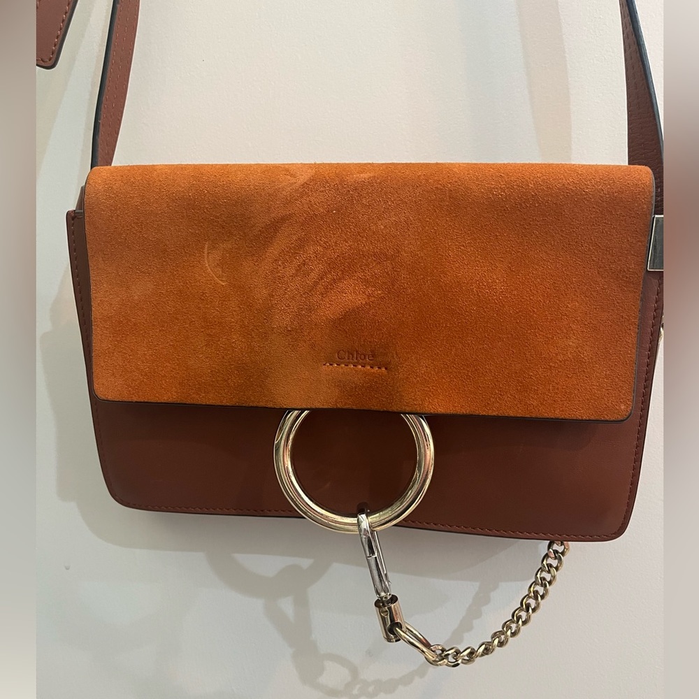 Chloè Faye Crossbody - Picture 5 of 10